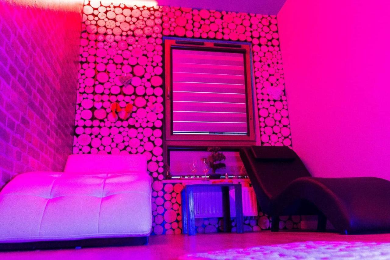 Private Paradise Jazuzzi กดัญสก์ ภายนอก รูปภาพ